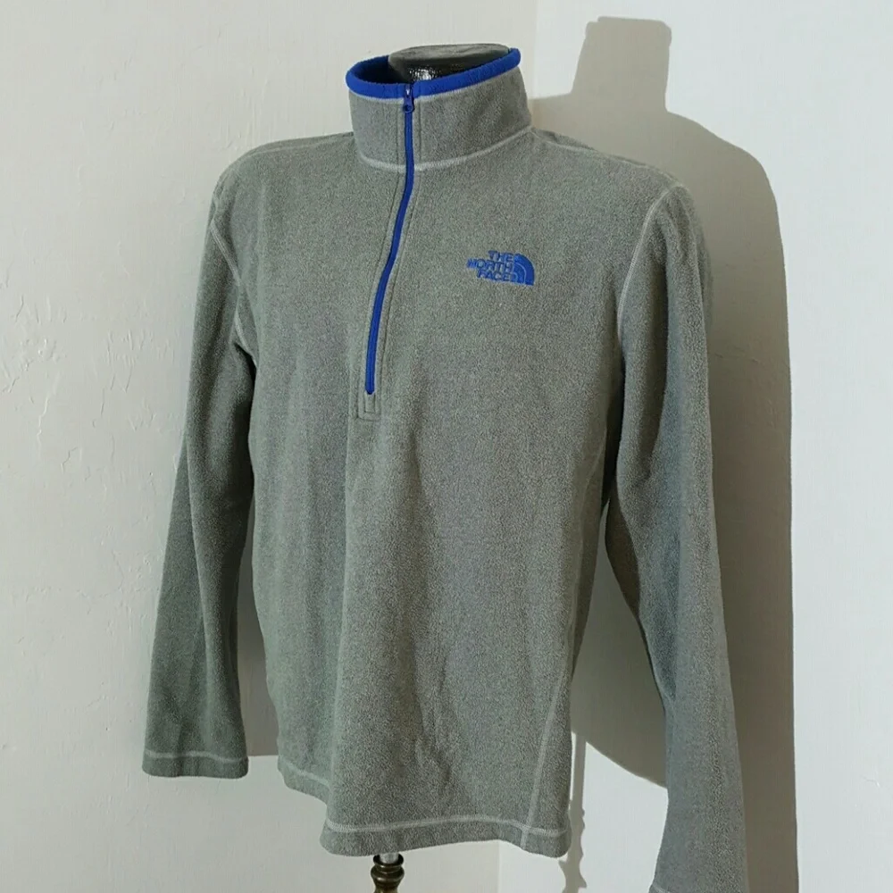 The North face polyester 1/2 zipper gray embroidered logo sweatshirt men size S